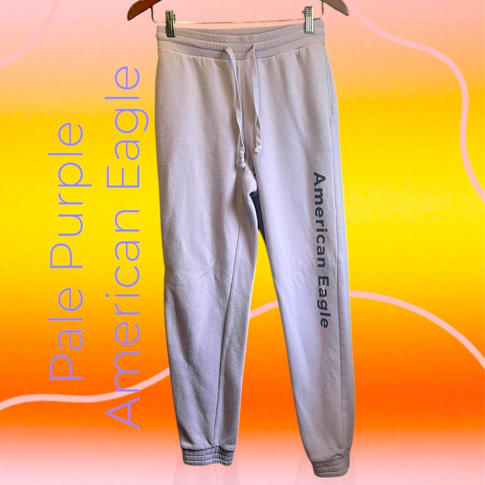 American Eagle Sweatpants Light Purple Color with pockets Women’s Size XS